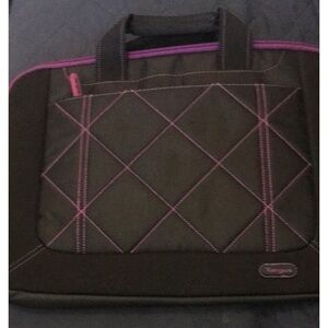 Black Targus Quilted & Padded Laptop Tote EUC